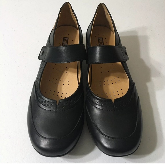 pikolinos mary jane shoes